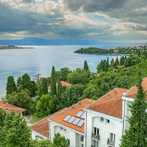 Delfin Hotel Omisalj